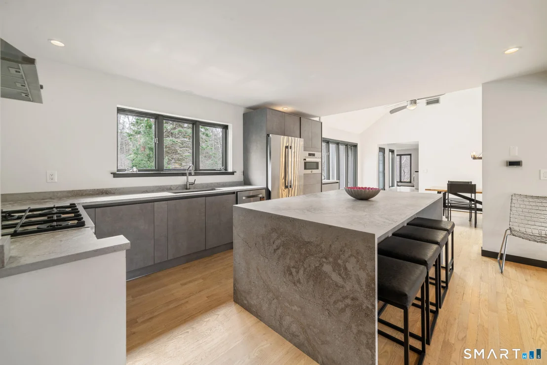 Photo of 14 Fox Ridge