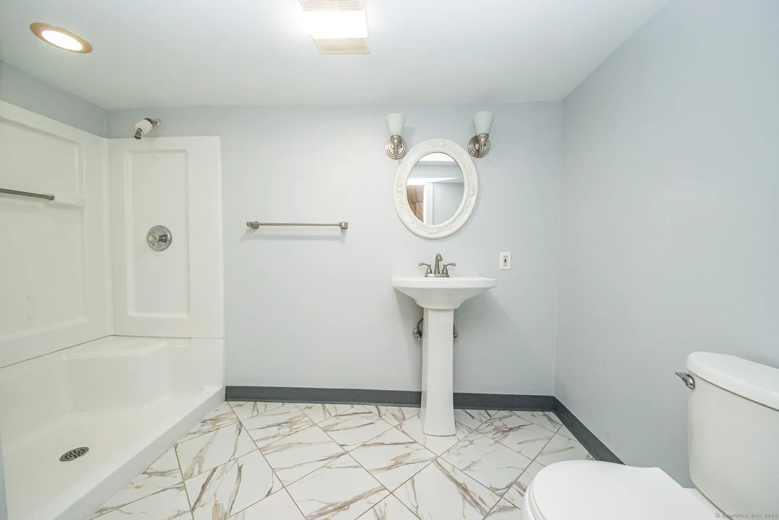 Photo of 28 Dune Road