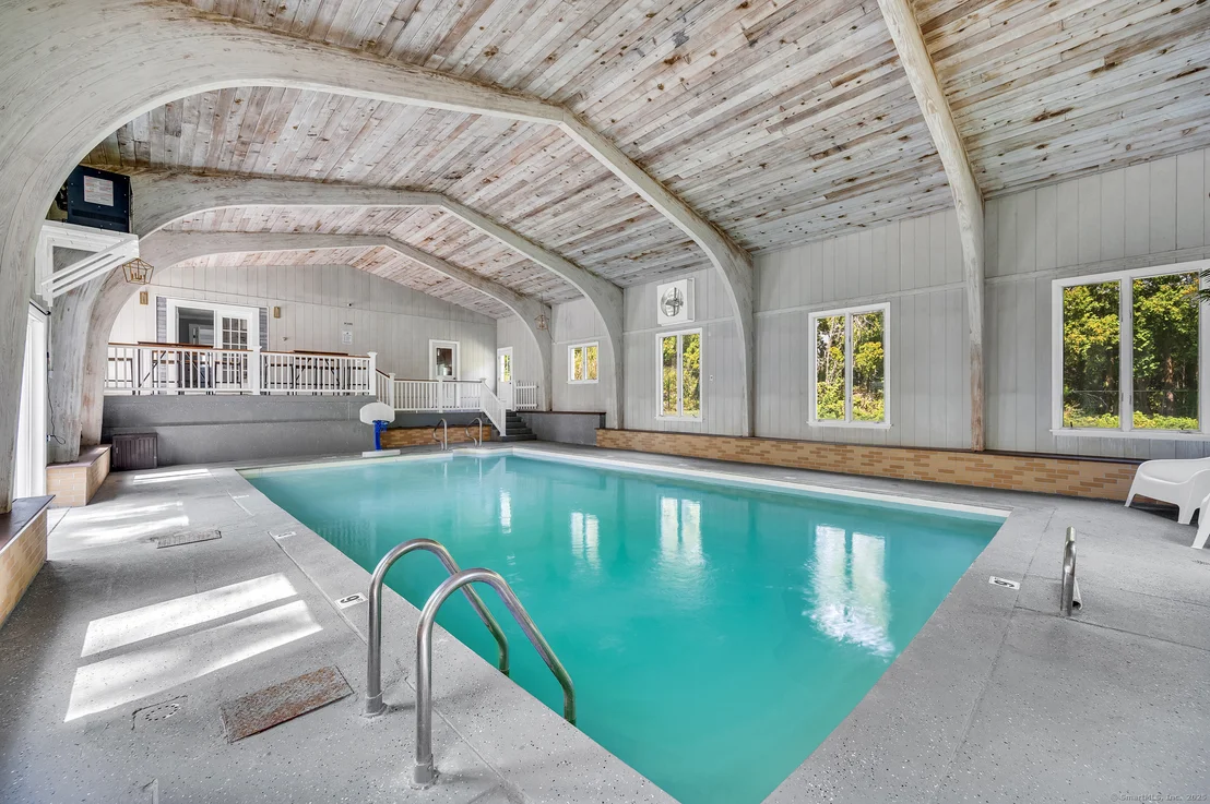 Photo of 473 Ridgeview Road