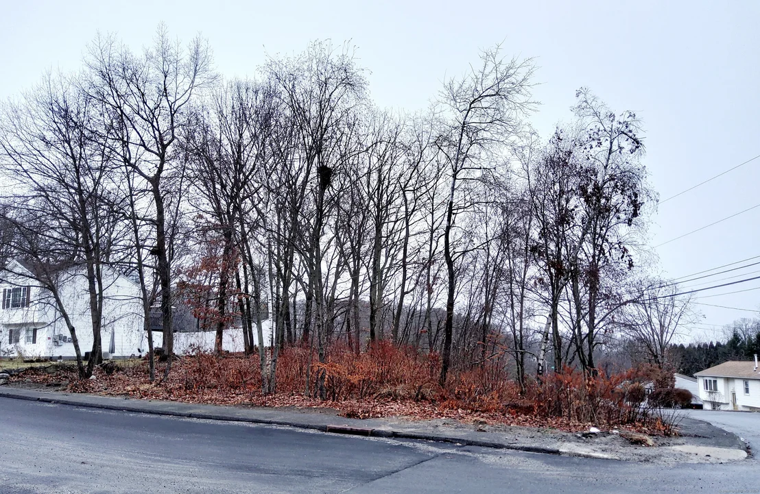 Photo of Oakcrest Circle