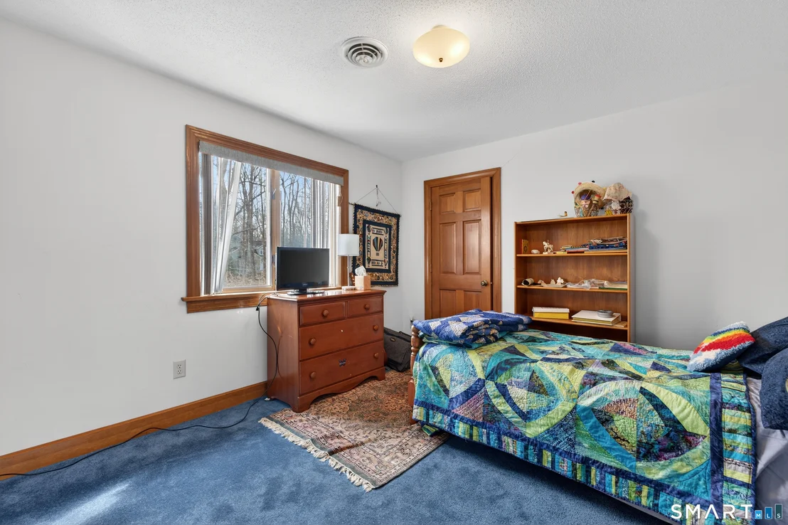 Photo of 33 Valley Drive