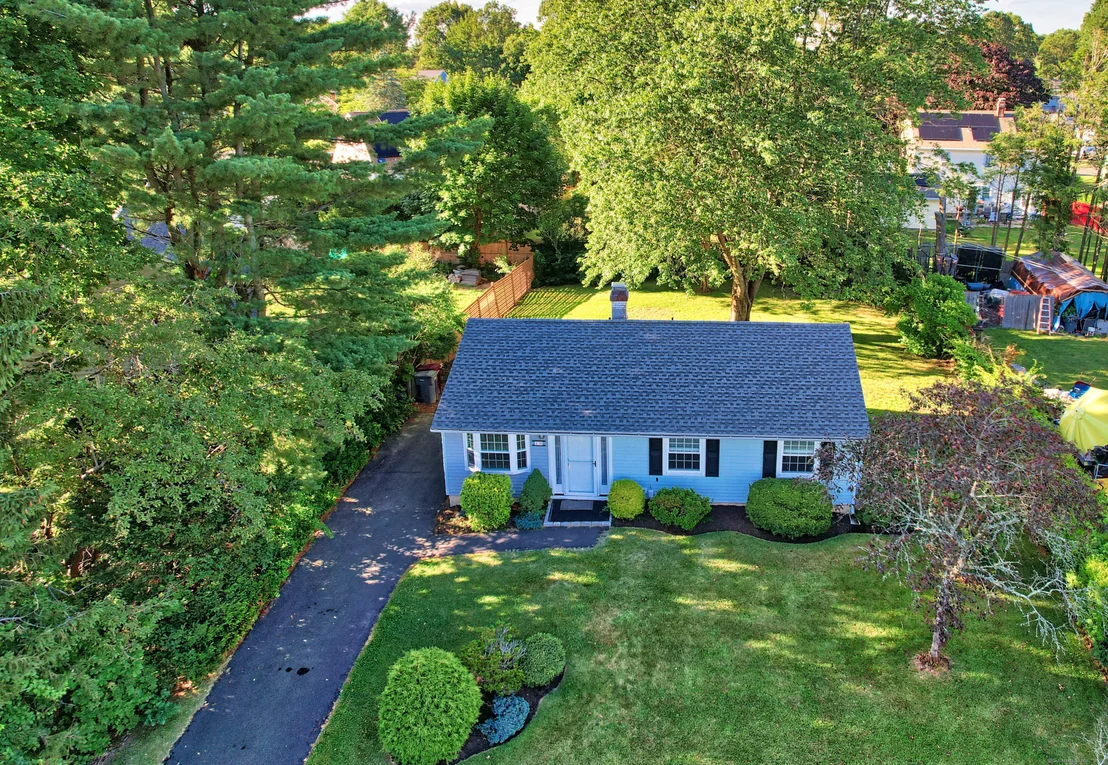 Photo of 10 Fox Run Road