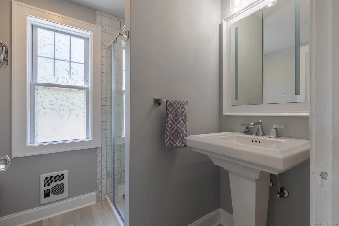 Photo of 54 Munson Road