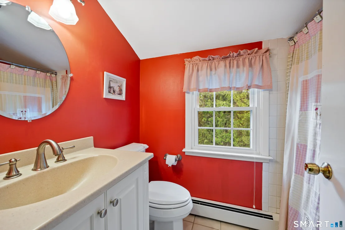 Photo of 230 Wallingford Road