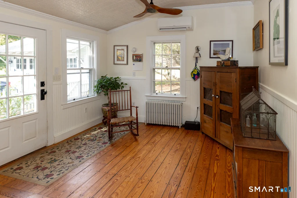 Photo of 26 Spring Street