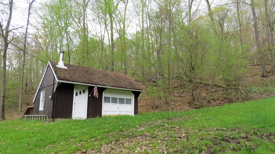 Photo of 198 Cook Lane