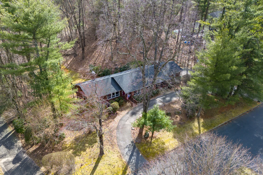 Photo of 28 Green Tree Lane