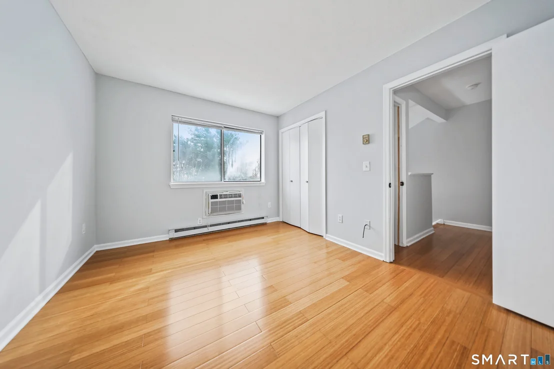 Photo of Unit 11D at 925 Oronoke Road