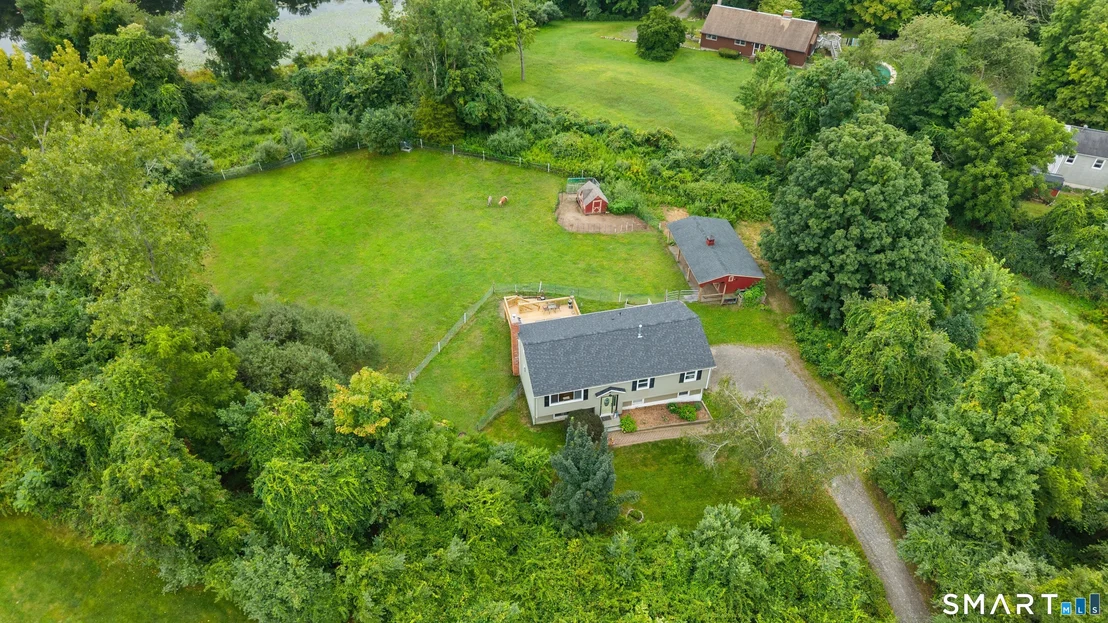 Photo of 8 Meadow Drive