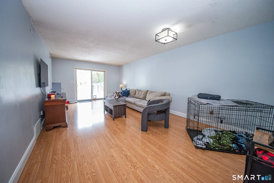 Photo of Unit F at 4 Georgetown Drive