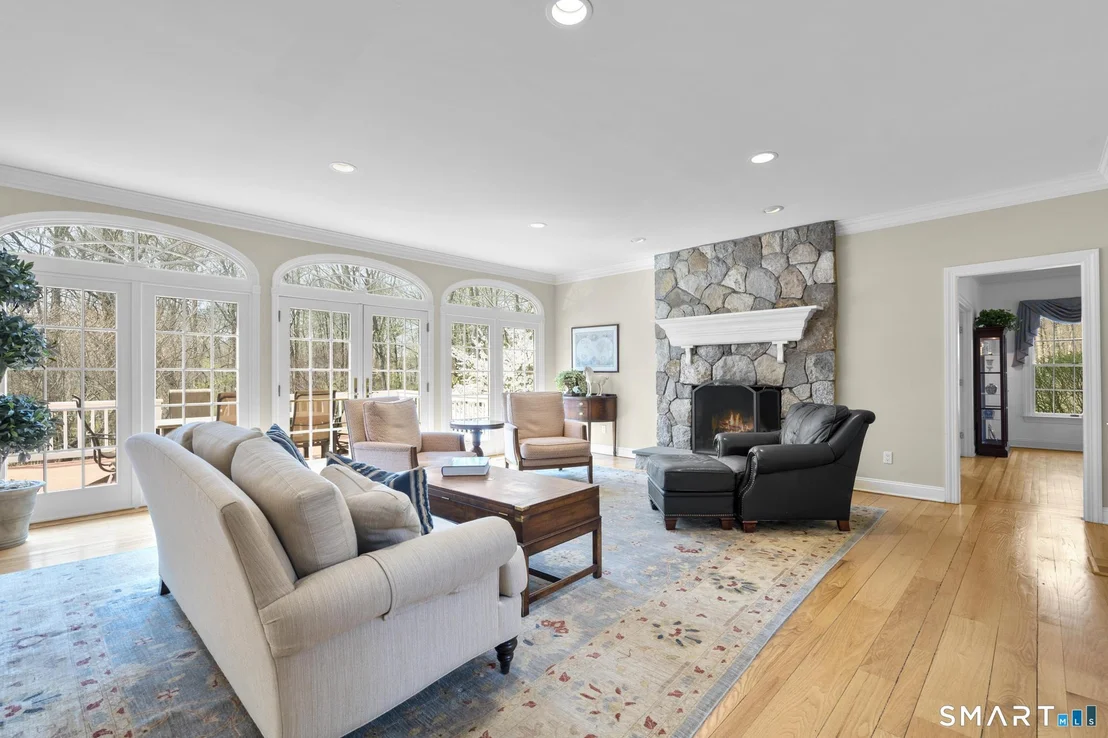 Photo of 8 Maplewood Lane