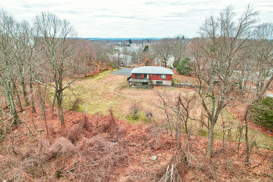 Photo of 1860 Meriden Road
