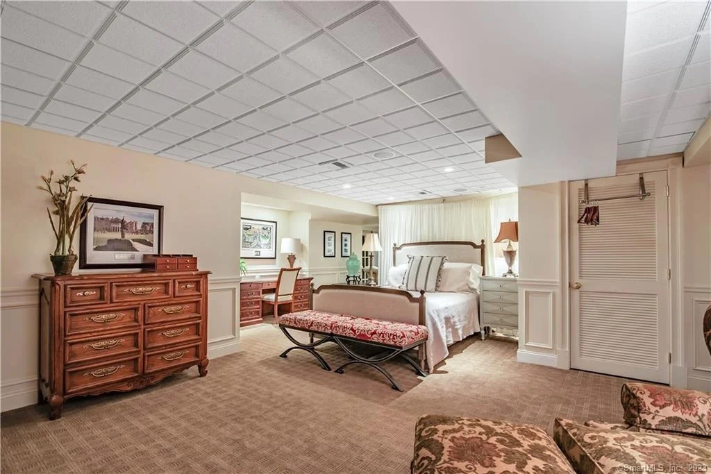 Photo of 40 Winthrop Drive