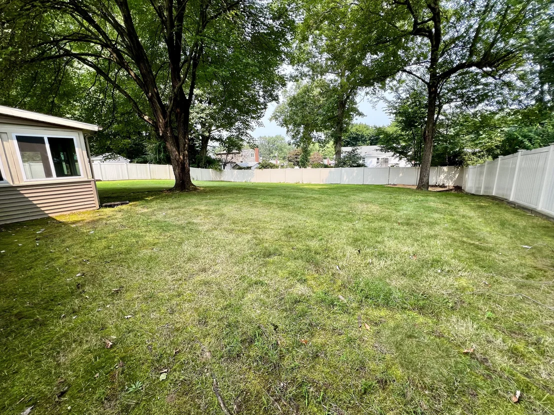 Photo of 69 Old Farm Road