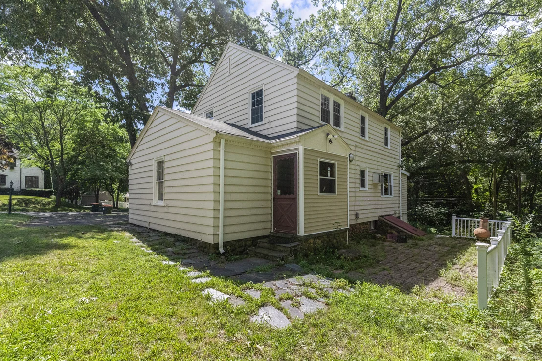 Photo of 175 Lambert Avenue