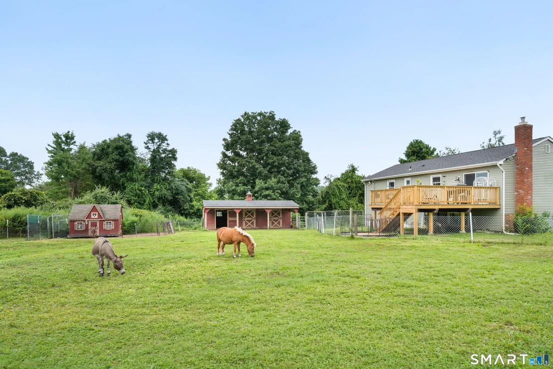 Photo of 8 Meadow Drive