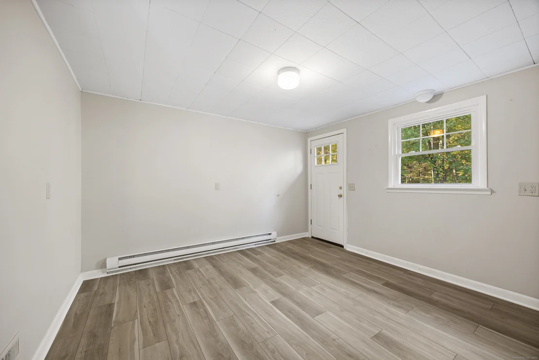 Photo of 1324 Notch Road