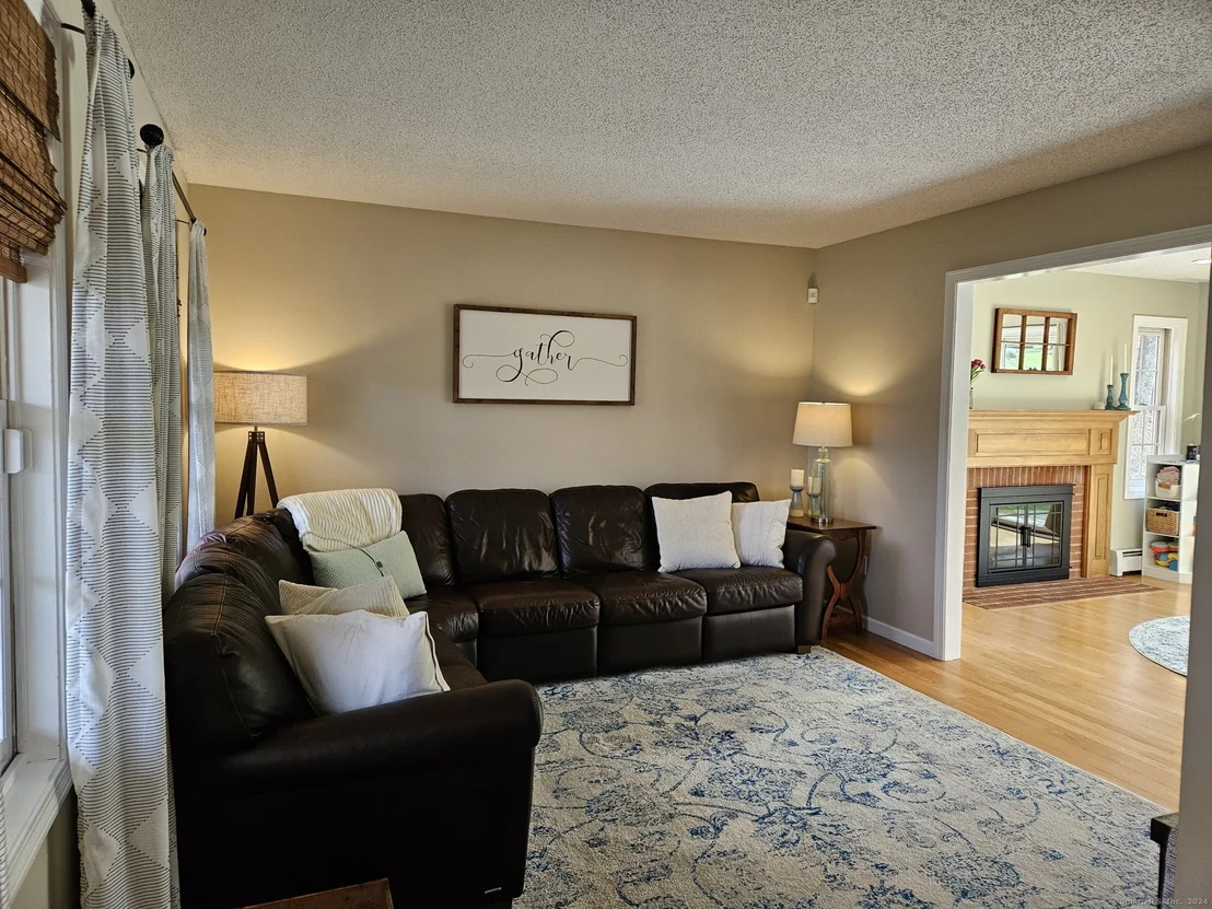 Photo of 28 Heron Hill Road