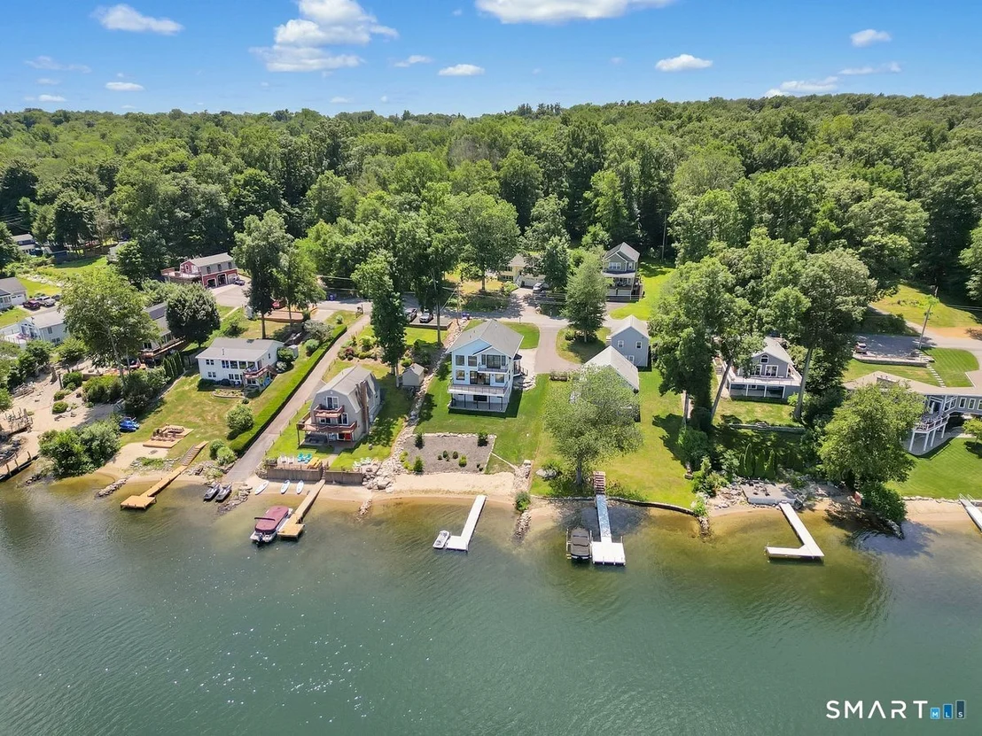 Photo of 145 Edgewater Drive