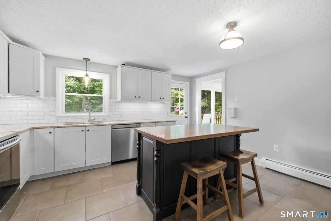 Photo of 72 Lakeview Heights