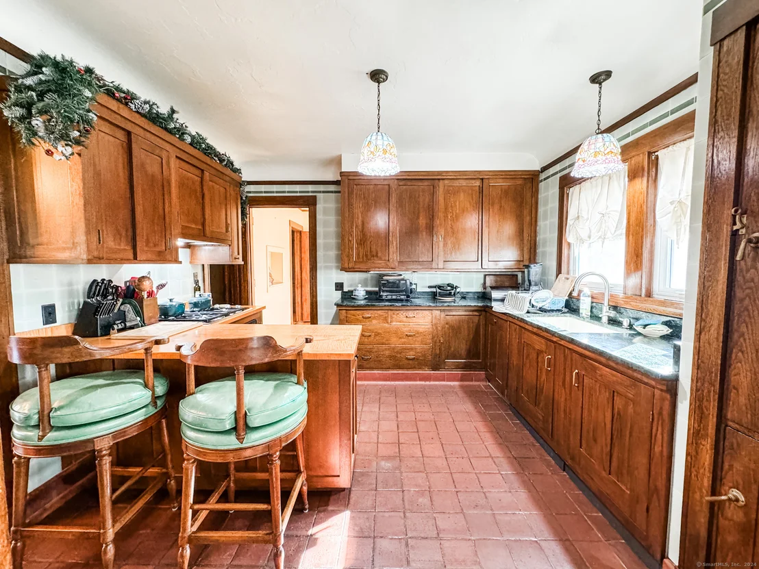 Photo of 185, 185.5 Grove Street