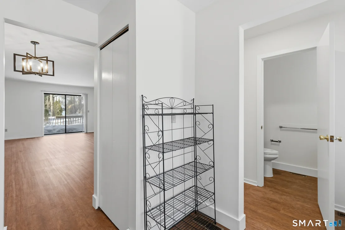 Photo of Unit APT82 at 827 Oronoke Road