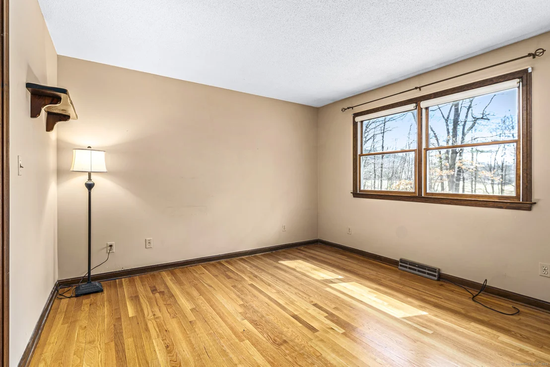 Photo of 28 Green Tree Lane