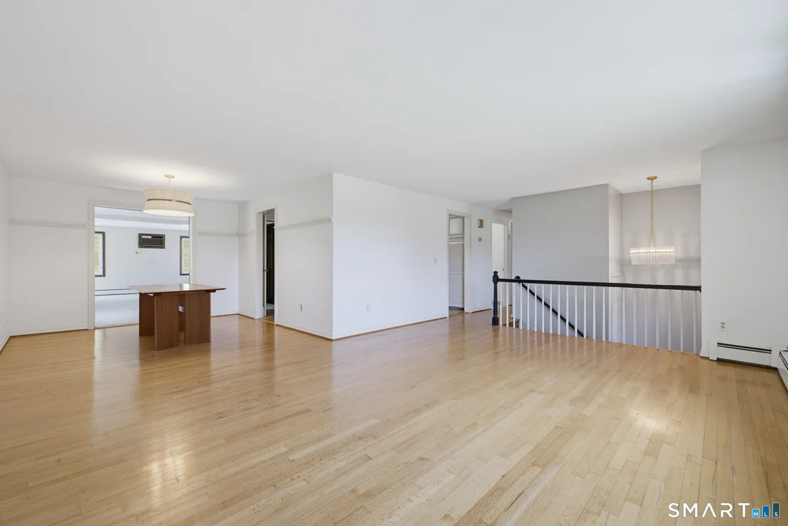 Photo of 17 Riverside Drive