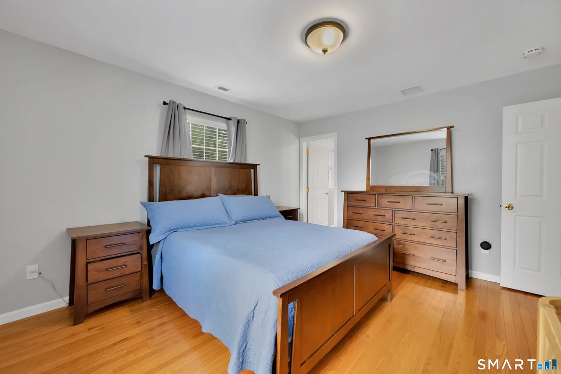 Photo of 43 Oak Street