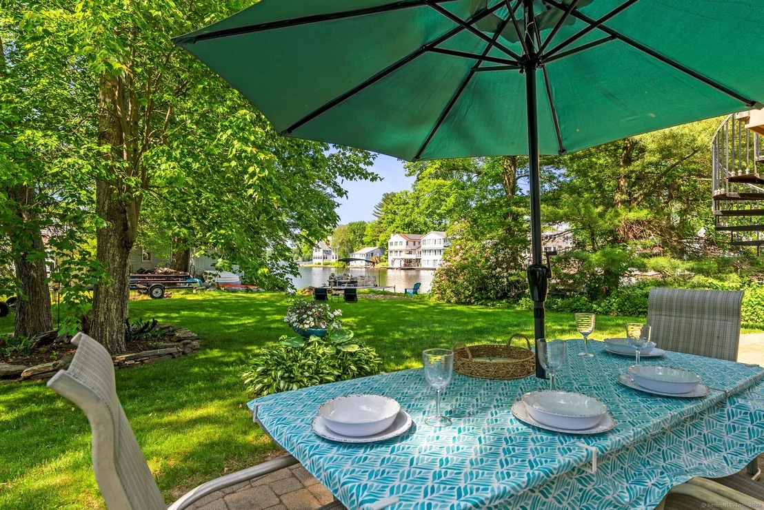 Photo of 1 Lakeside Circle