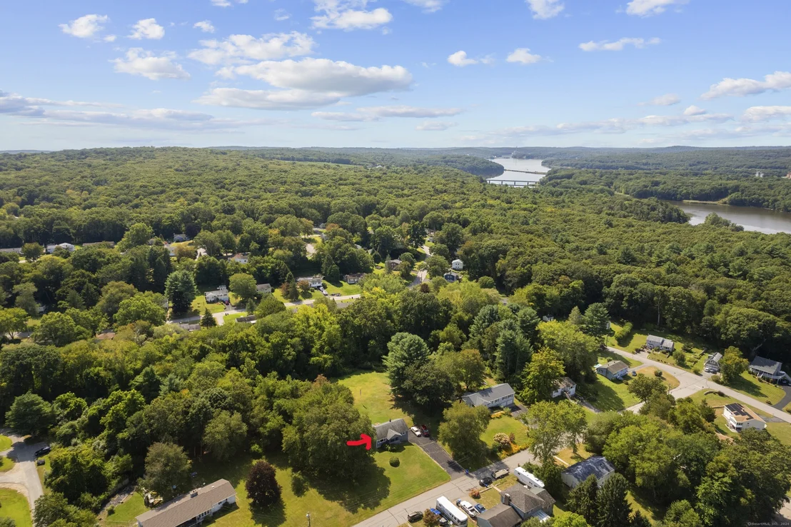 Photo of 43 Arrowhead Drive