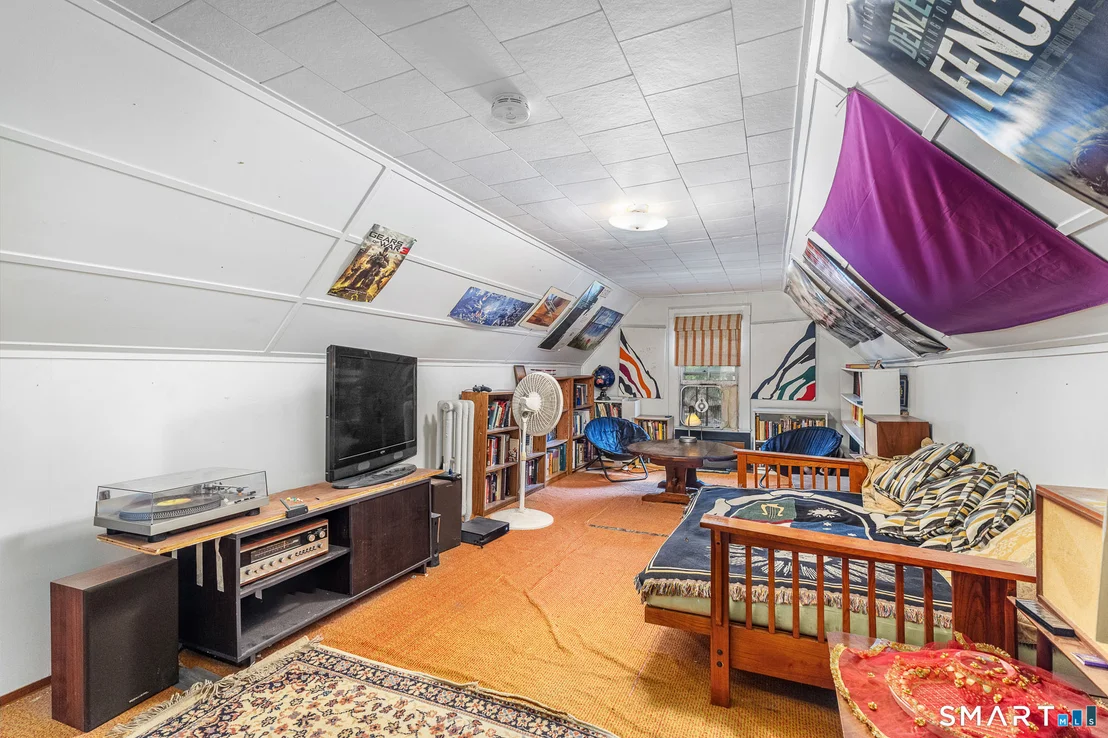 Photo of 120 Bloomfield Avenue