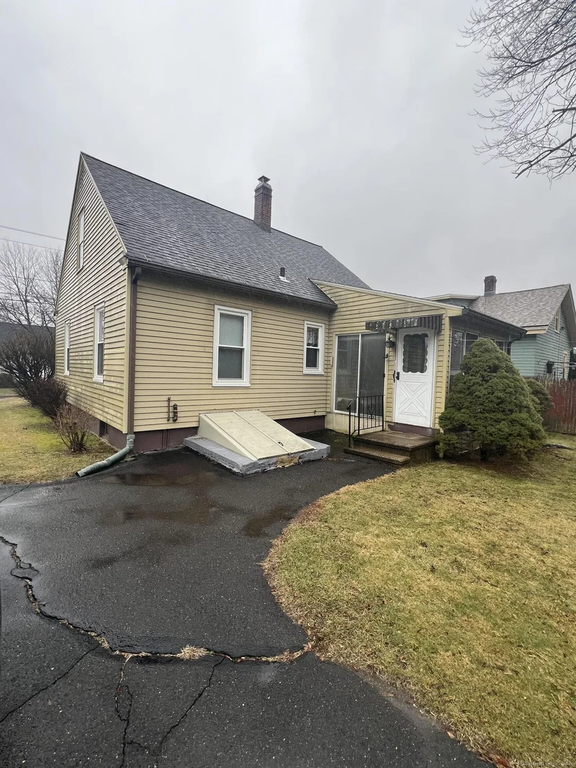 Photo of 163 Mercier Avenue