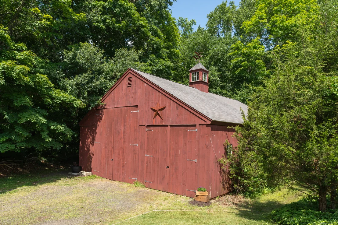 Photo of 11 Winthrop Road