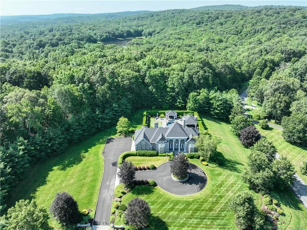 Photo of 40 Winthrop Drive