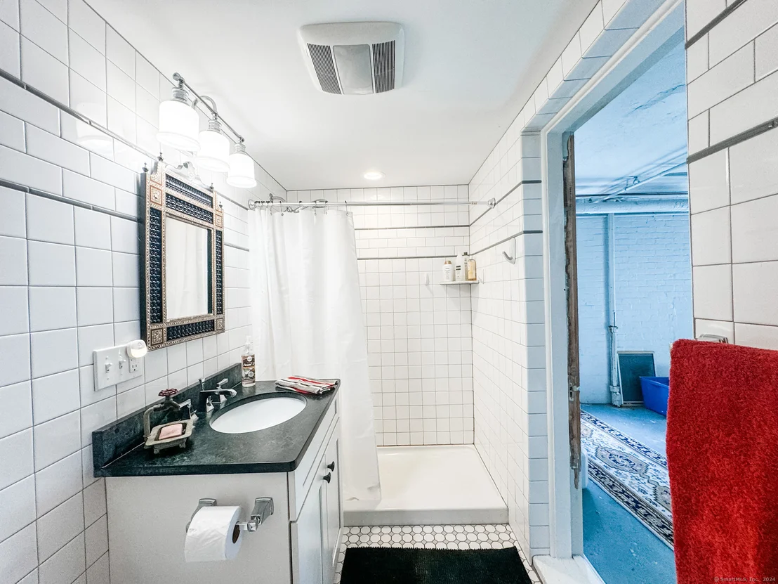 Photo of 185, 185.5 Grove Street