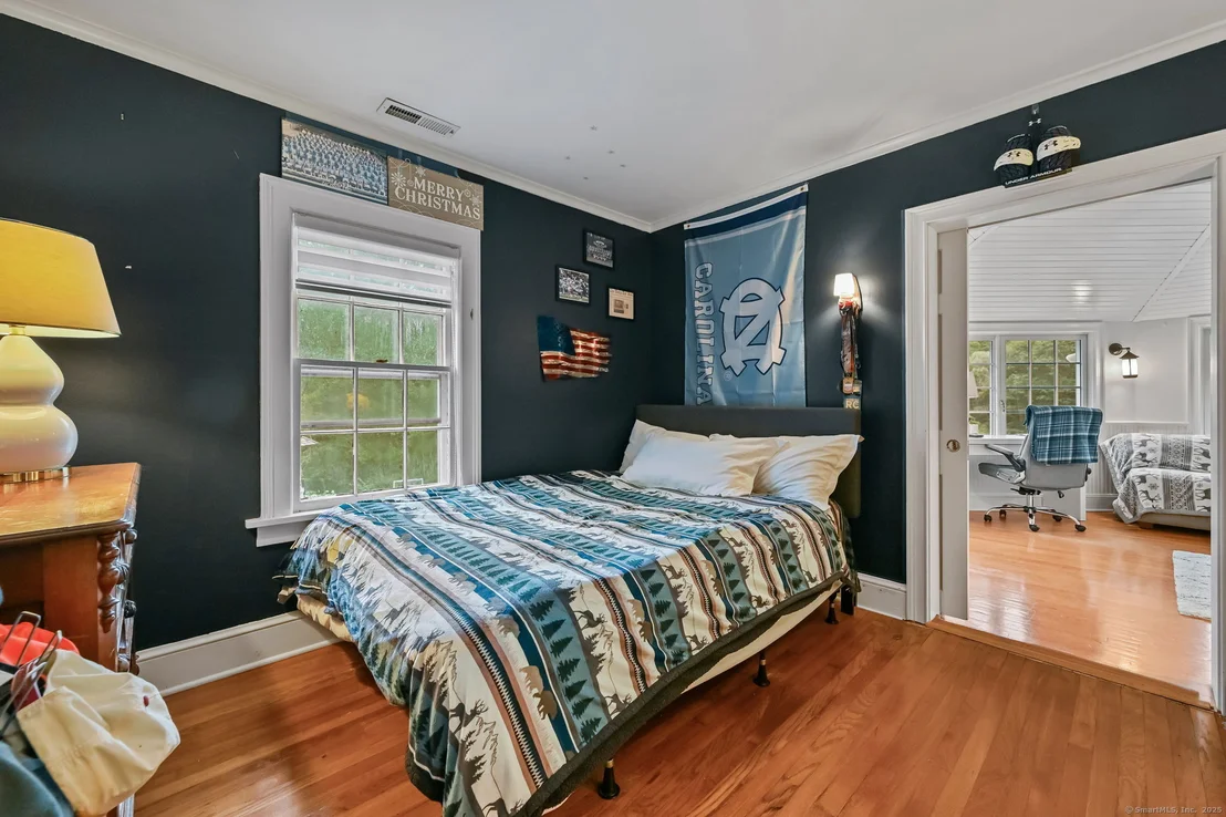Photo of 330 Ridgefield Road
