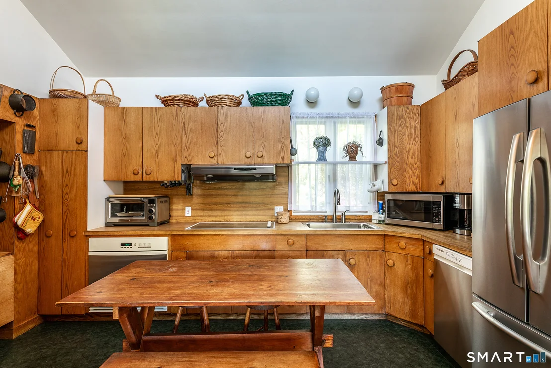Photo of 35 River Road