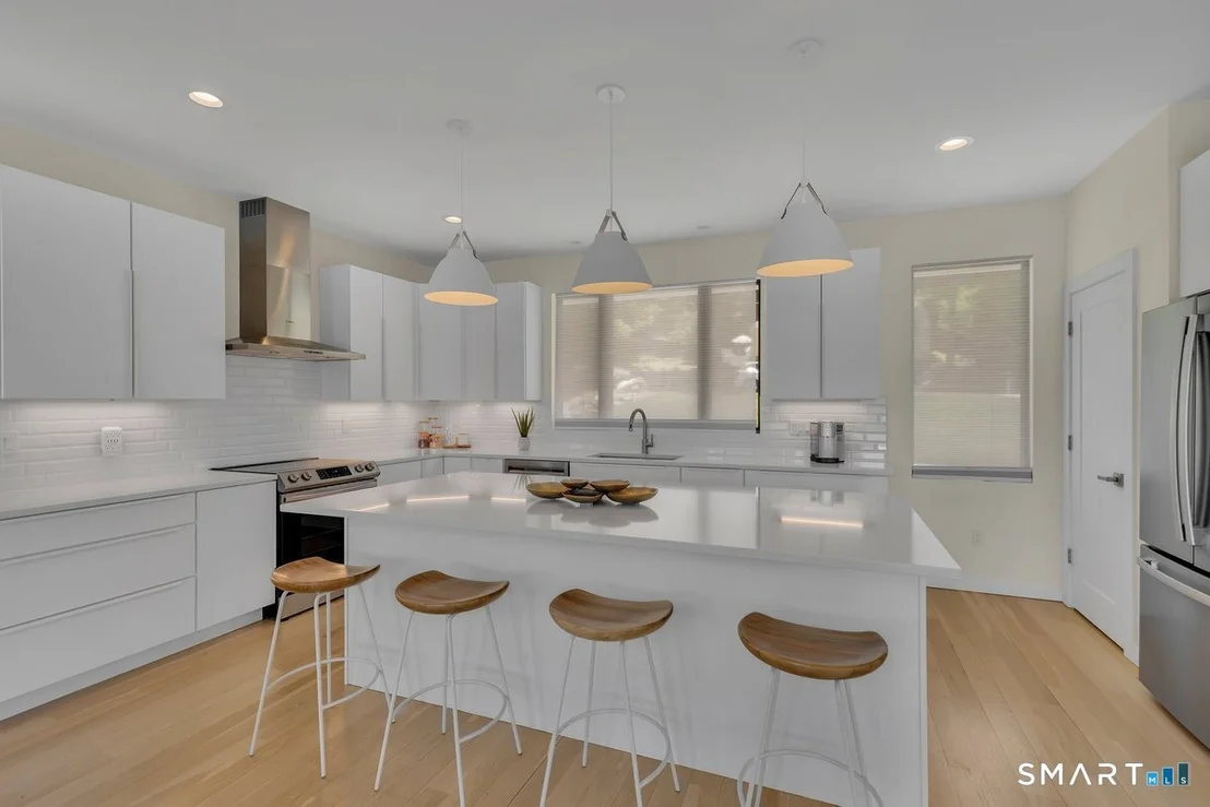 Photo of 145 Edgewater Drive
