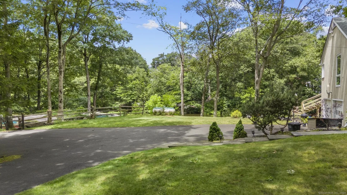 Photo of 35 Deep Valley Road