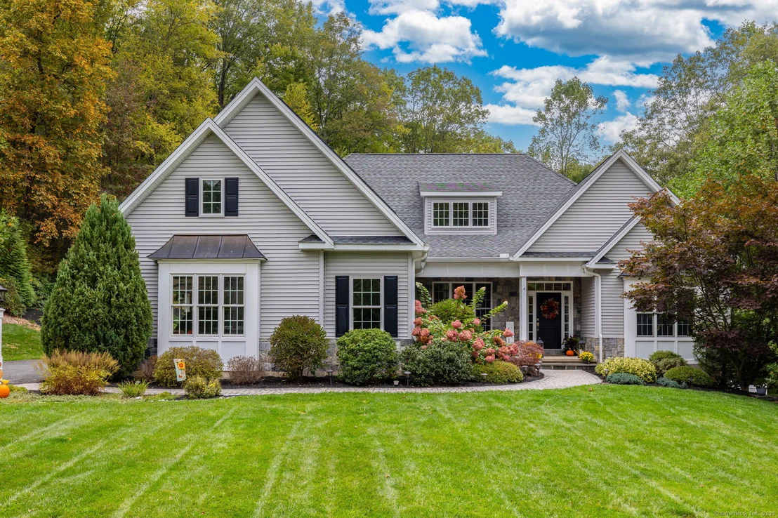 Photo of 154 Cascade Ridge