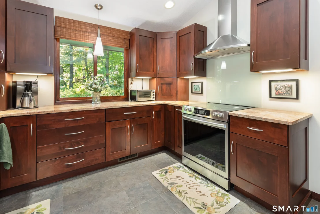 Photo of 90 Judson Lane