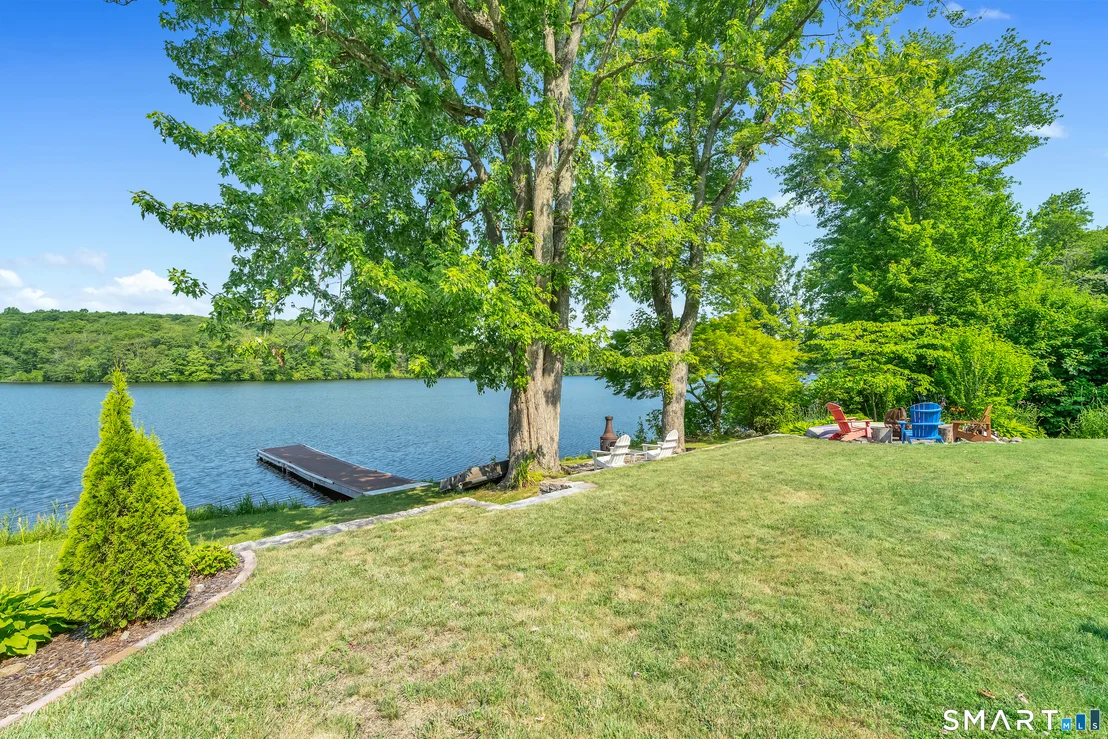 Photo of 51 Lakeview Drive