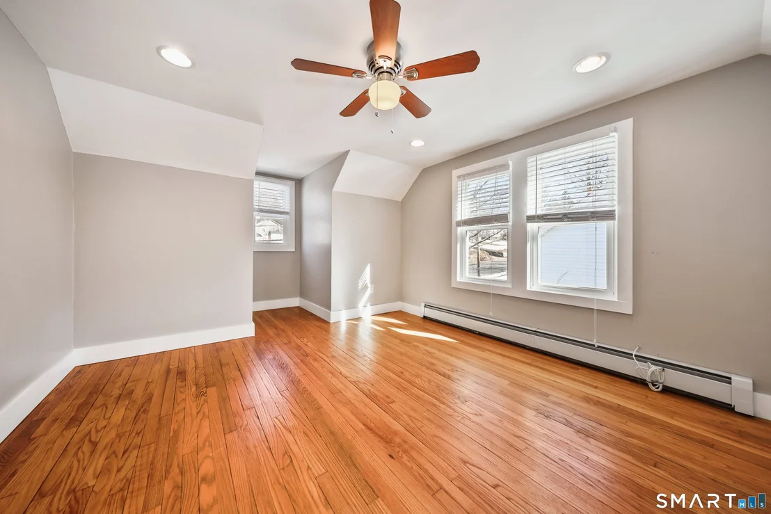 Photo of 116 Hillside Avenue
