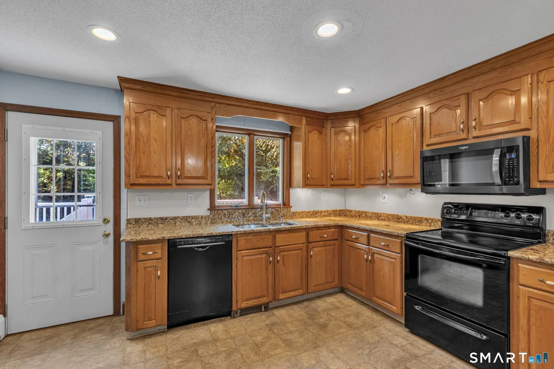 Photo of 159 Ellington Avenue