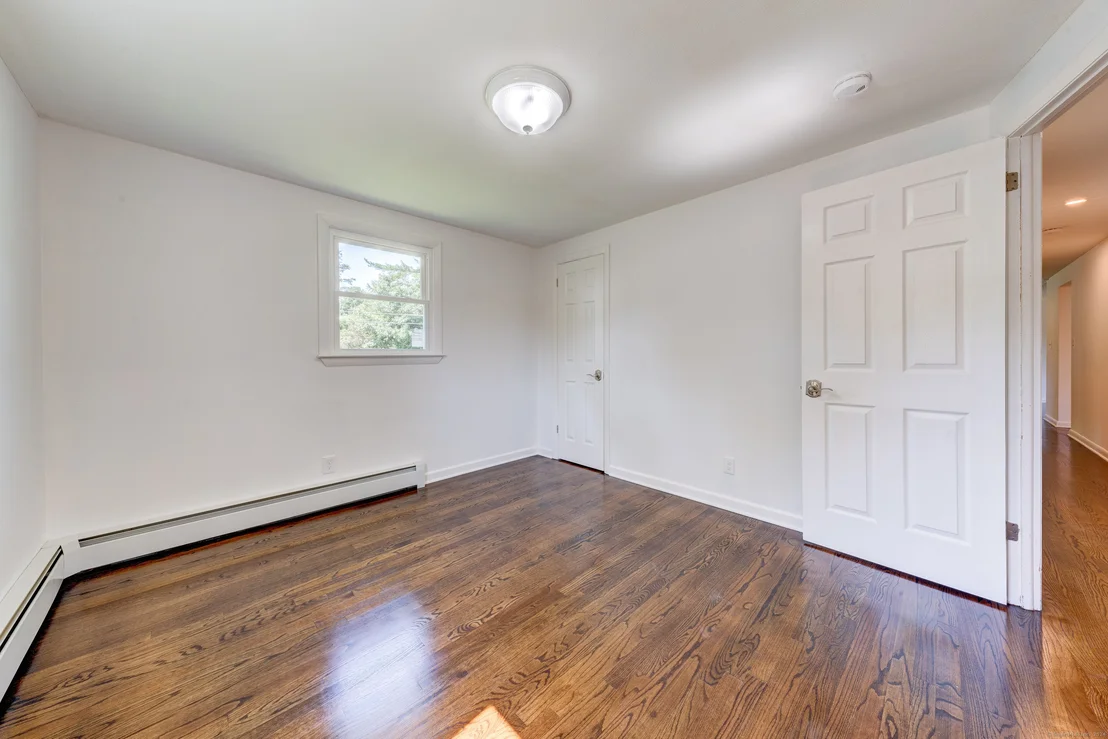 Photo of 586 Charles Street