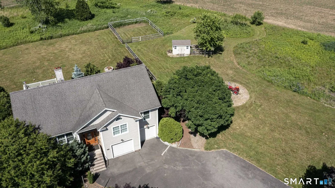 Photo of 255 East Road