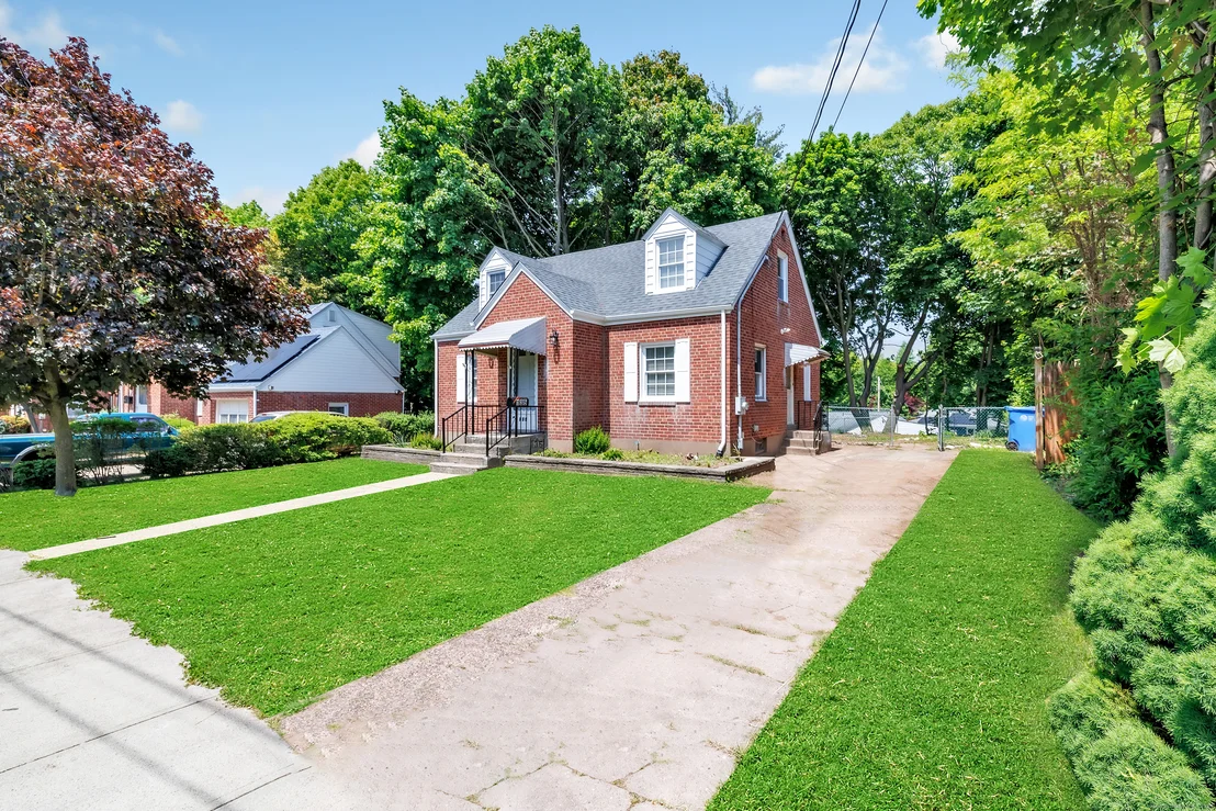 Photo of 135 Oberlin Road