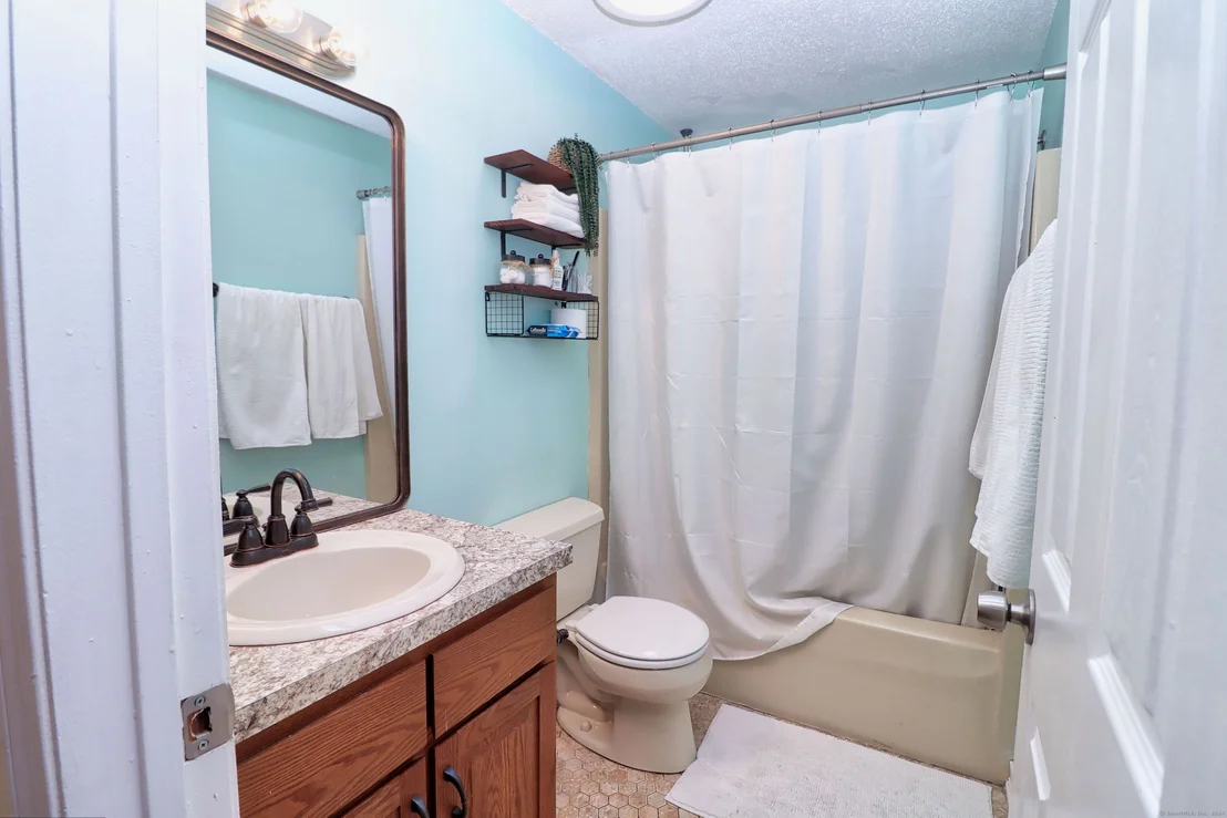 Photo of Unit APT2E at 2 Branch Road