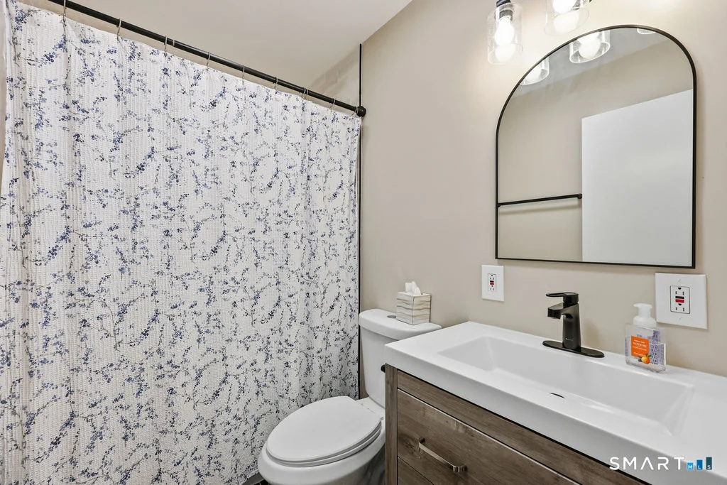 Photo of 159 Crestview Drive